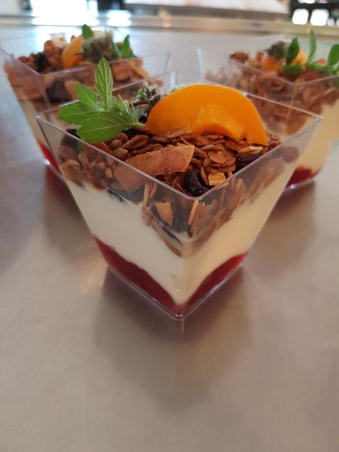 Penzion a Bistro Dílna Třeboň Exterior foto